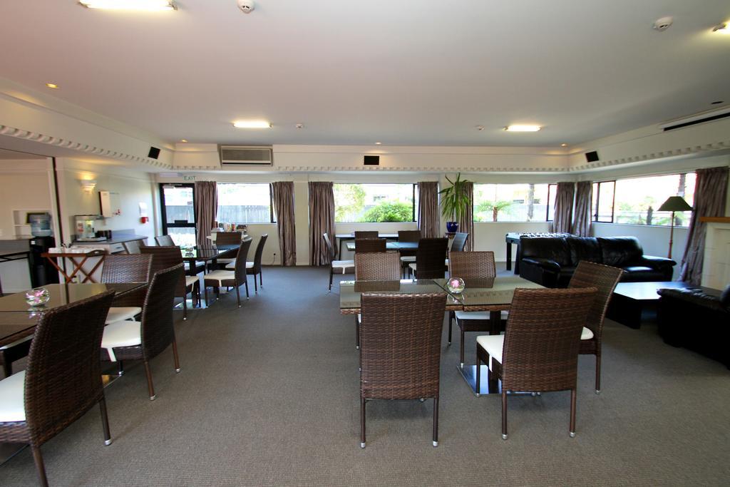 Aloha Lodge Beachside Accommodation Нельсон Екстер'єр фото