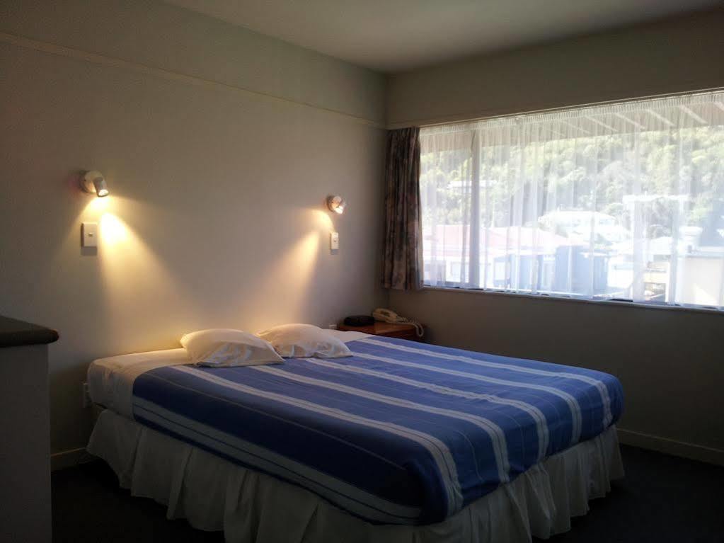 Aloha Lodge Beachside Accommodation Нельсон Екстер'єр фото