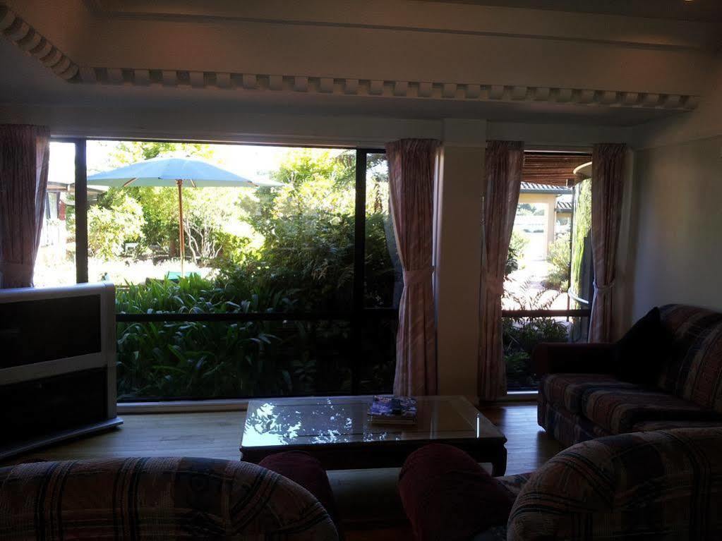 Aloha Lodge Beachside Accommodation Нельсон Екстер'єр фото
