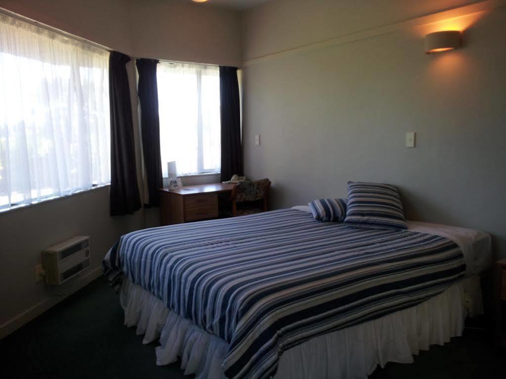 Aloha Lodge Beachside Accommodation Нельсон Екстер'єр фото