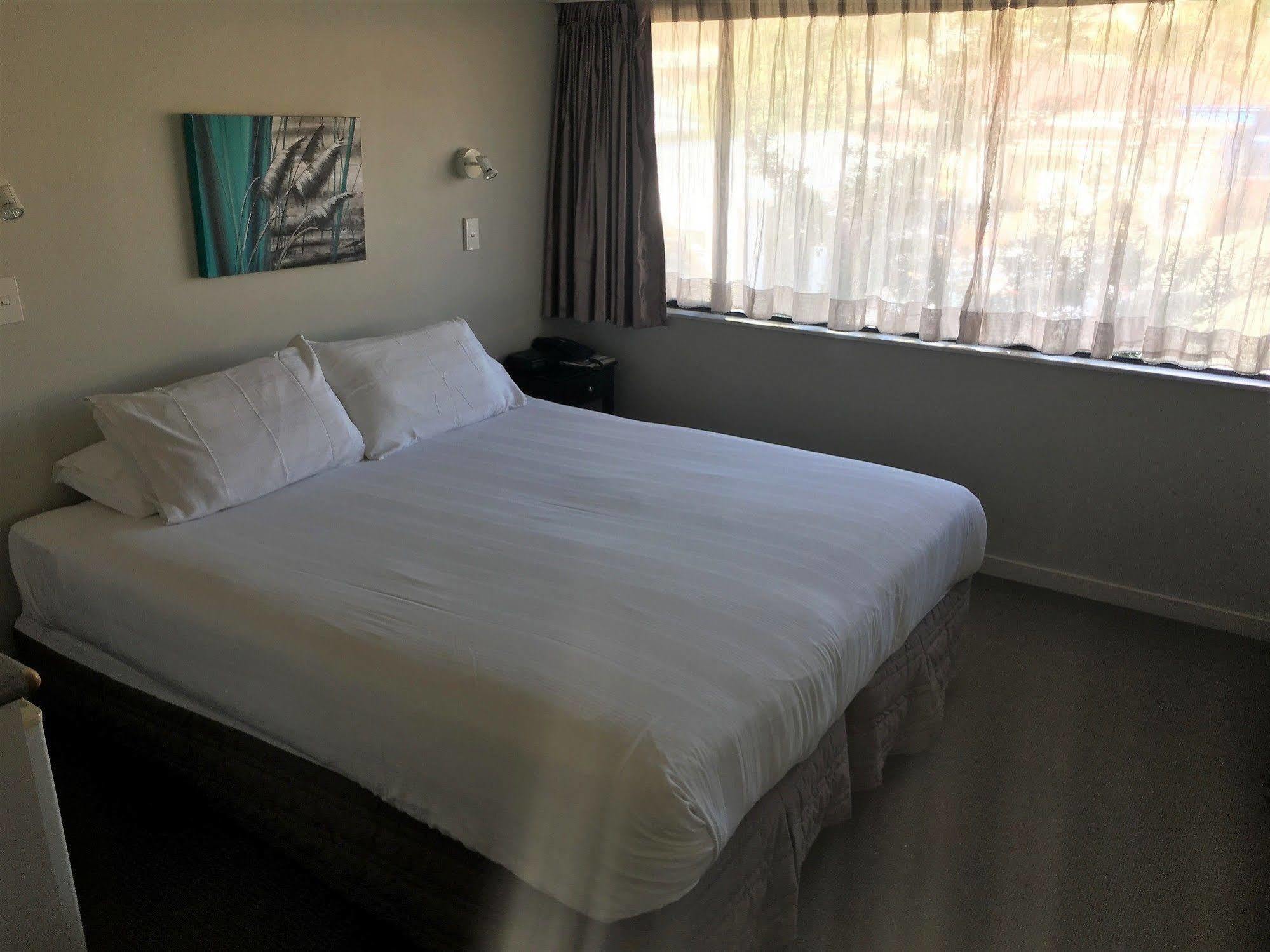 Aloha Lodge Beachside Accommodation Нельсон Екстер'єр фото